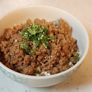 【糖質オフ】冷凍豆腐で作る豆腐のそぼろ丼